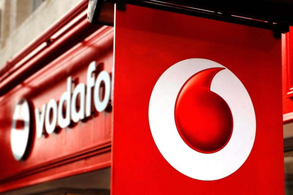 Vodafone představil novou řadu tarifů RED. Zákazníkům vychází vstříc hlavně roamingem.