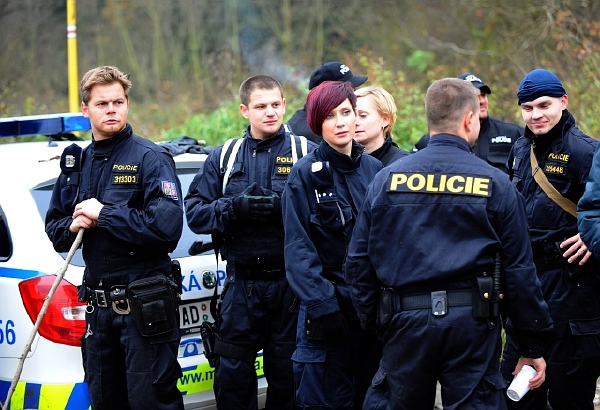 Policie žádá kohokoliv o pomoc při pátrání po pohřešovaném Lukášovi (ilustrační foto). Policie žádá kohokoliv o pomoc při pátrání po pohřešovaném Lukášovi (ilustrační foto).