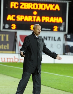 Kouč Sparty Vítězslav Lavička.