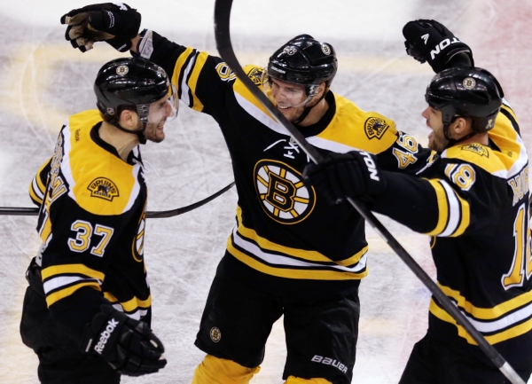Radost hokejistů Bostonu.