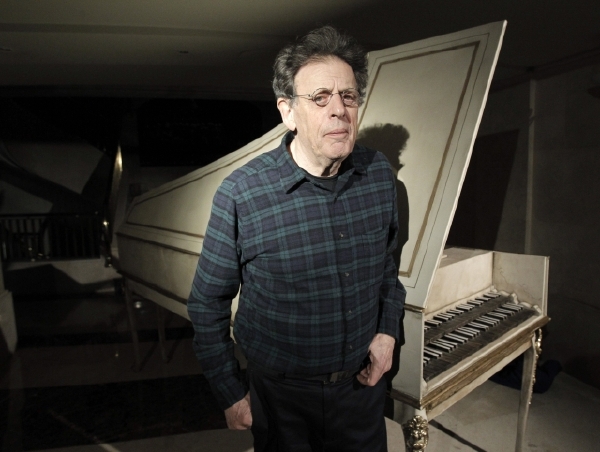 Philip Glass patří k významným osobnostem světové hudby. Philip Glass patří k významným osobnostem světové hudby.
