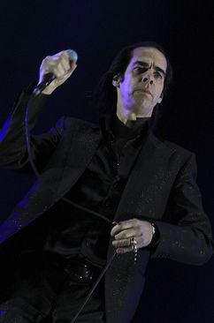 Nick Cave & The Bad Seeds byli vrcholem sobotní noci.