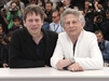 Mathieu Amalric (vlevo) pózuje s Romanem Polanskim.