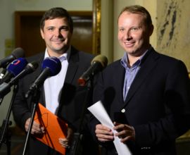 Vyjednavači ČSSD v Praze Karel Březina (vlevo) a Miroslav Poche.