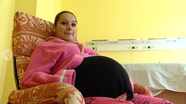 Třiadvacetiletá Alexandra Kiňová čeká paterčata.