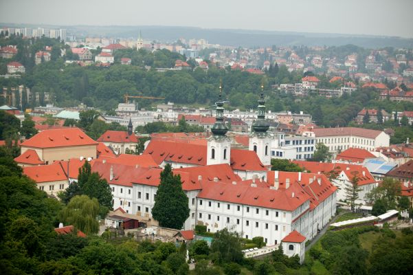 Mají církve dostat zpět majetek? Zákon o církevních restitucích posuzuje Ústavní soud. 