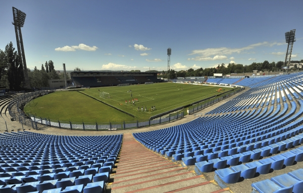 Stadion Bazaly.