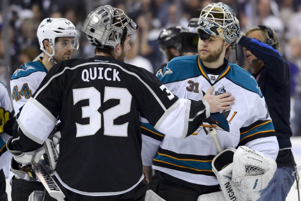 Dva hrdinové bitvy mezi Kings a Sharks - gólmani Quick a Niemi.