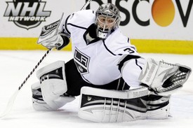 Jonathan Quick předvádí v play-off fantastické zákroky.