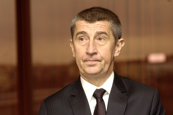 Mimo podnikatelské aktivity stojí Andrej Babiš také v čele politického hnutí ANO, které se chystá na parlamentní volby v příštím roce. Mimo podnikatelské aktivity stojí Andrej Babiš také v čele politického hnutí ANO, které se chystá na parlamentní volby v příštím roce.