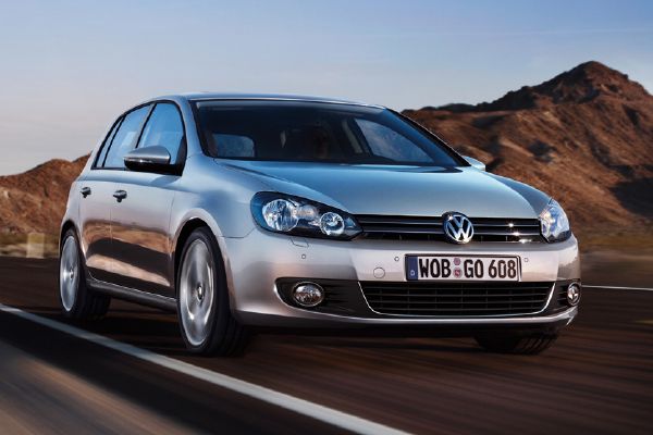 Sedmá generace VW Golf vládne evropským prodejům.