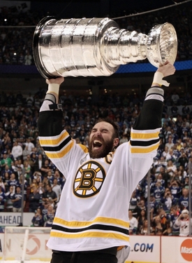 Kapitán Bostonu Zdeno Chára.
