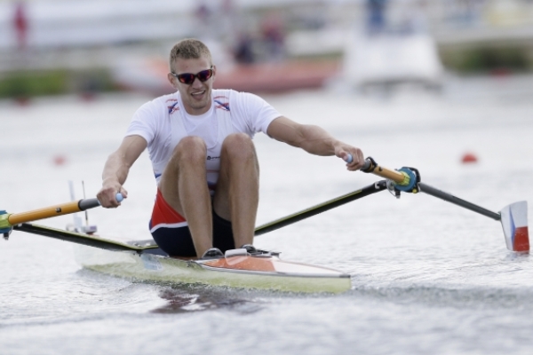 Skifař Ondřej Synek.