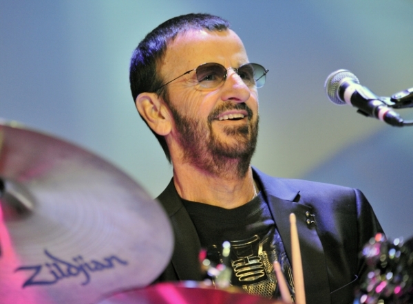 Legendární bubeník Ringo Starr.
