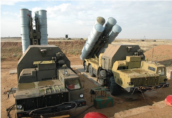 Komplexy S-300 prý v Sýrii ještě nejsou.