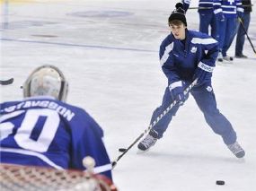Justin Bieber na tréninku Toronta Maple Leafs v roce 2011.
