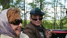 Líbáš jako Bůh je česká romantická komedie z roku 2009 v hlavních rolích s Kamilou Magálovou, Jiřím Bartoškou, Evou Holubovou a Oldřichem Kaiserem.