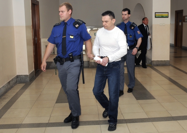 Petr Golla obviněný z vraždy své manželky.