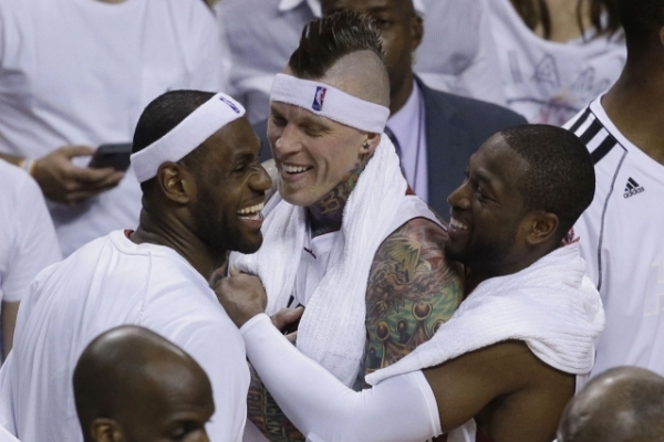 Radost basketbalistů Miami.