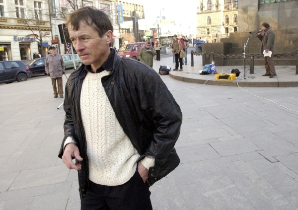 Věčný demonstrant Slávek Popelka na archivním snímku. Věčný demonstrant Slávek Popelka na archivním snímku.