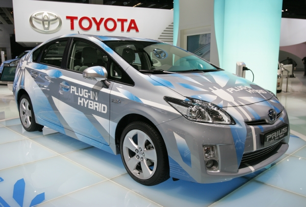Toyota vzkazuje majitelům modelu Prius, aby si nechali zkontrolovat brzdy. Toyota vzkazuje majitelům modelu Prius, aby si nechali zkontrolovat brzdy.
