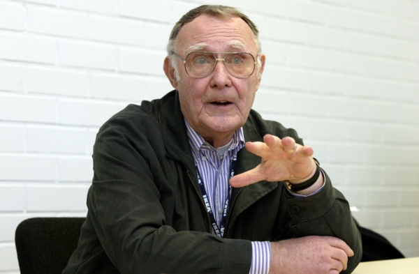 Zakladatel firmy Ikea Ingvar Kamprad. Zakladatel firmy Ikea Ingvar Kamprad.
