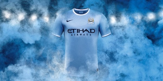 Bleděmodrý dres Manchesteru City.
