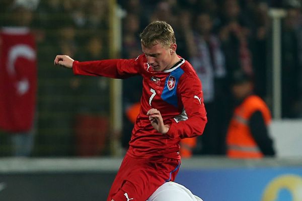 Fotbalista pražské Sparty Ladislav Krejčí v národním dresu.
