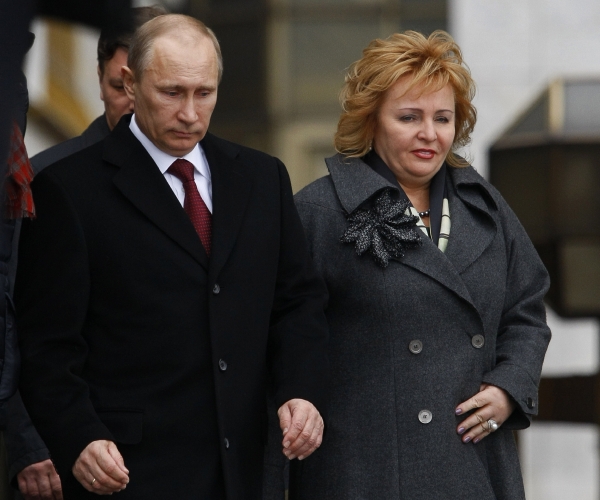 Ruský prezident Vladimir Putin a jeho žena Ljudmila. Ruský prezident Vladimir Putin a jeho žena Ljudmila.
