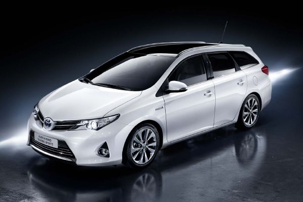 Toyota Auris TS dorazí v červenci k prvním zákazníkům.
