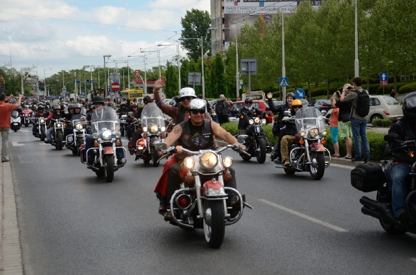 Prahou projíždí 5000 harleyů (ilustrační foto).