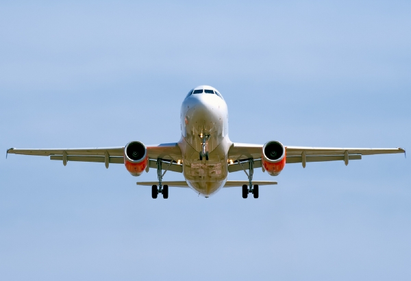Airbus A320 musel nouzově přistát v Římě. Airbus A320 musel nouzově přistát v Římě.