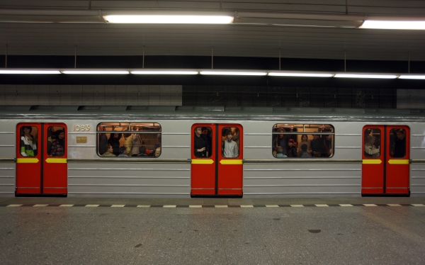 Pražské metro (ilustrační foto). Pražské metro (ilustrační foto).