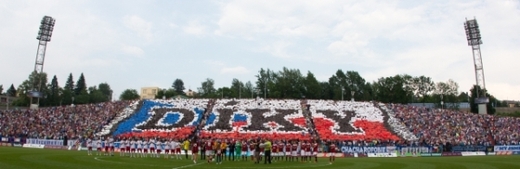 Zápas nakonec dopadl bezbrankovou remízou, na níž se gólově podílel právě Jankulovski, který se nádherně trefil z přímého kopu.