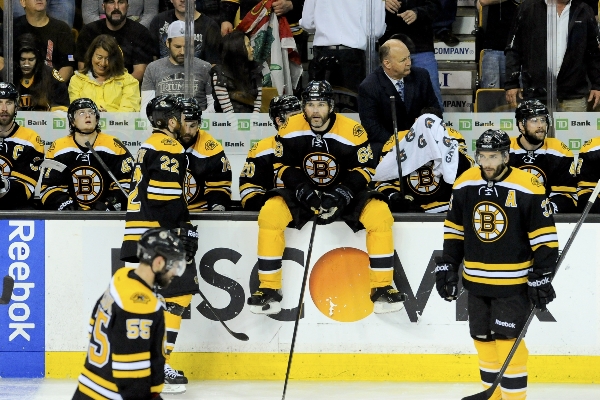 Hráči Bostonu, včetně Jaromíra Jágra, budou chtít získat pro klub sedmý Stanley Cup. Hráči Bostonu, včetně Jaromíra Jágra, budou chtít získat pro klub sedmý Stanley Cup.