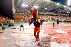 Edena Hazarda vynášejí v Belgii do nebe.