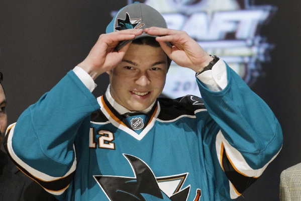 Tomáš Hertl při draftu NHL.