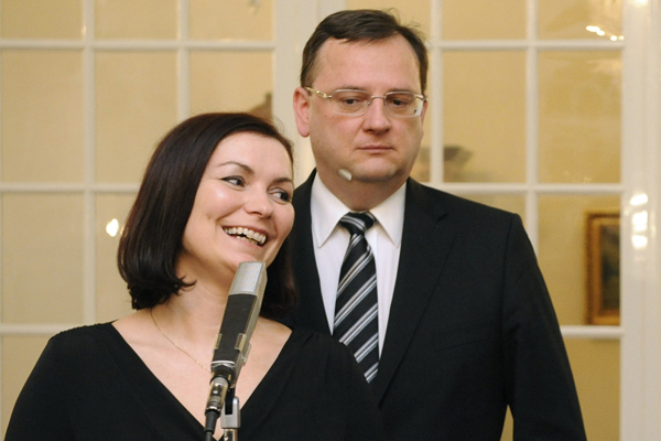Premiér Petr Nečas s manželkou Radkou.