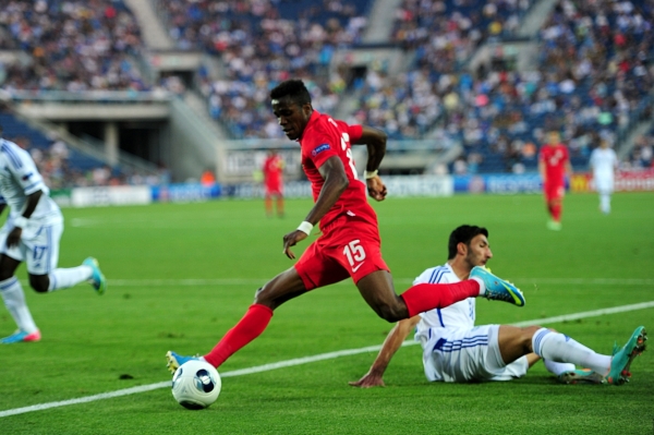 Mladé reprezentaci Anglie nepomohl ani velký talent Zaha.