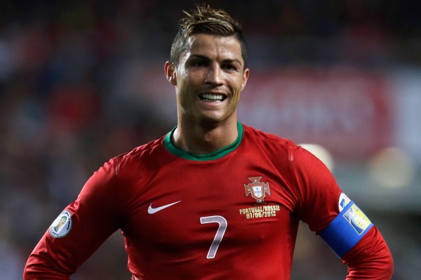 Kluby se perou o portugalského kouzelníka Cristiana Ronalda.