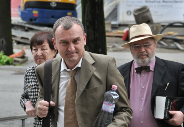 Antonín Koláček (vlevo) a advokát Pavel Kavínek.