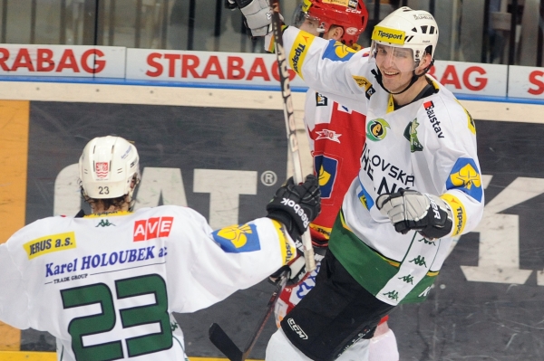 Posily Sparty, Petr Kumstát (vpravo) a Lukáš Pech. Posily Sparty, Petr Kumstát (vpravo) a Lukáš Pech.