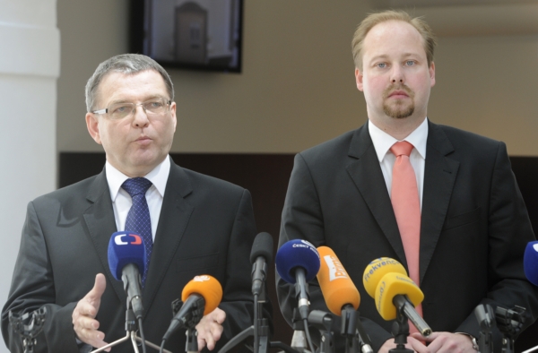 ČSSD požaduje demisi premiéra i vlády, chce nové volby.