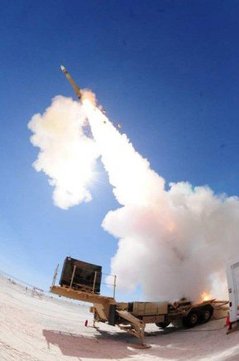Zkušební odpal rakety z amerického systému Patriot. 
