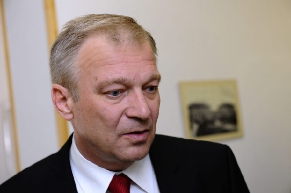 Ministr obrany Vlastimil Picek.