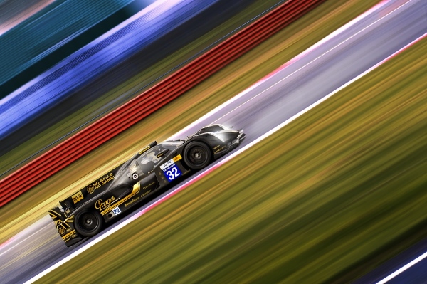 Speciál Lotus Praga T128.