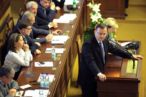 Bez vlády nebudou poslanci definitivně přijímat zákony.