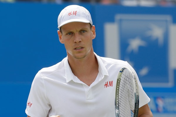 Tenista Tomáš Berdych si oproti postavení v žebříčku o místo pohoršil a na trávě ve Wimbledonu bude letos nasazenou sedmičkou.