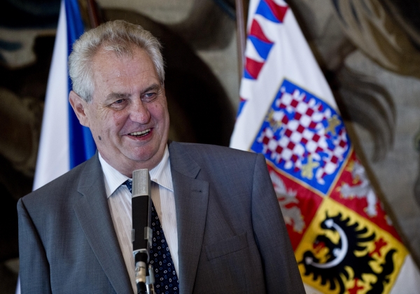 Prezident Miloš Zeman chce v novém pořadu Hovory z Lán obnovit Havlovu tradici. 