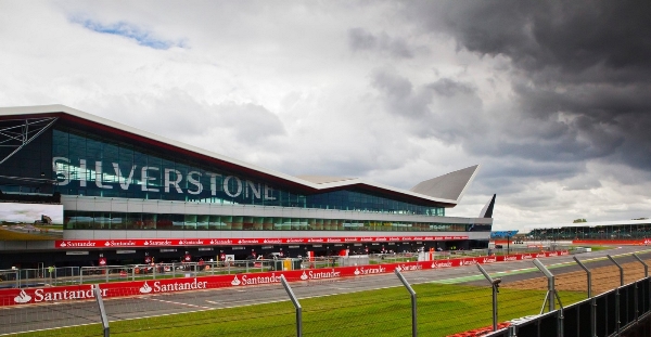 Závod v Silverstone patří k nejdražším ve světě formule 1.